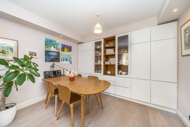 Flat 211, Jubilee Heights, 1, Shoot Up Hill, London photo 4