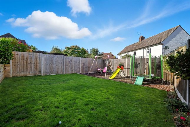 5, Aston Road, Standon photo 3