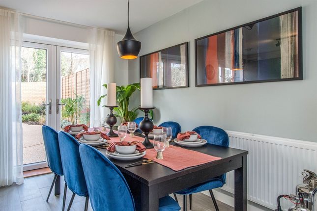 Terraced house for sale in Crete Hall Road, Gravesend