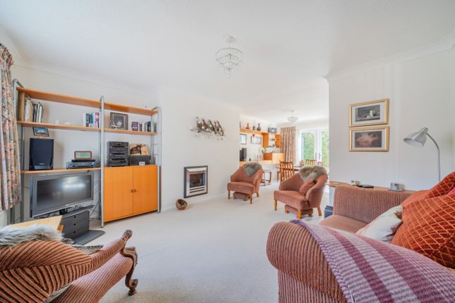 9, Holly Close, Sleaford photo 2