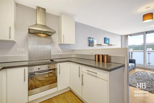Flat for sale in Gallions Road, London