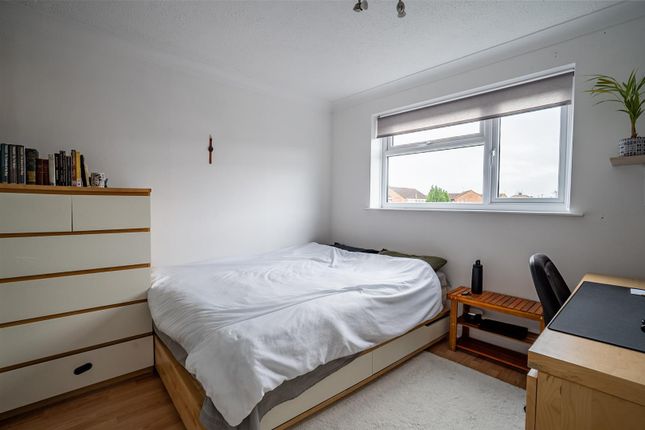 Room 2, 18, Wensleydale Drive, York photo 2