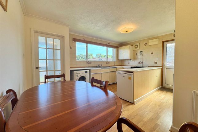 3, Upcott Mead Road, Tiverton photo 4