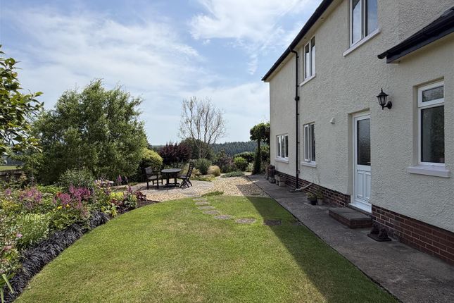 Greenways, 8 Cricket Close, Chulmleigh photo 4