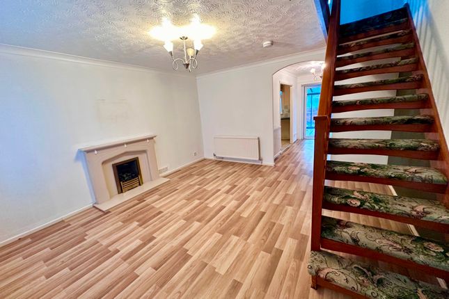 36 Chester Close, Pontypool photo 3