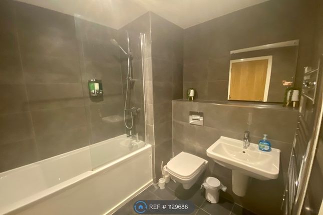 Flat to rent in Oxid House, Manchester