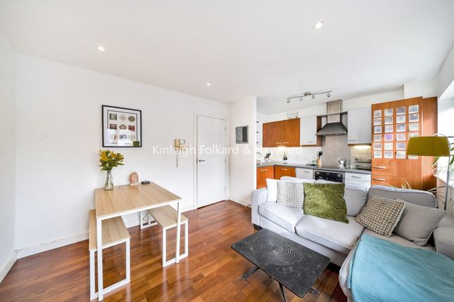 11 Whitham Court, 76, Upper Tooting Road, London photo 4