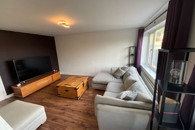 3, Brecknell Rise, Kidderminster photo 2
