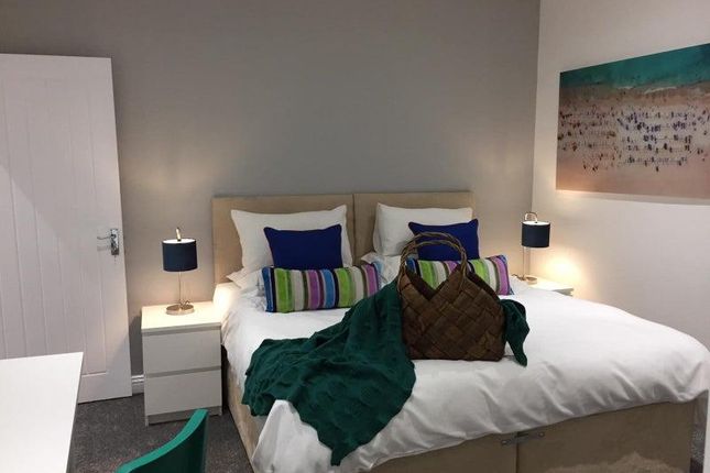 Bedroom.Jpg