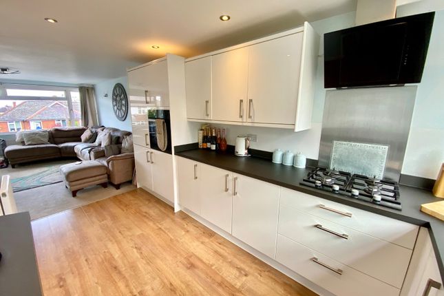27, Leigh Avenue, Stockport photo 3