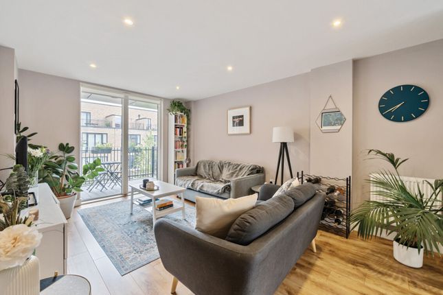 Flat for sale in Lace House, London