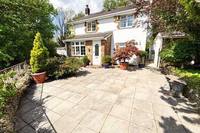 3 Godra Bryn, Bridgend photo 3