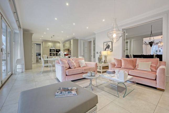 3 Bonham Grange, Bulphan, Upminster photo 3