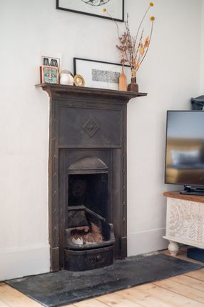 37/12 Sandport Street, Edinburgh photo 4