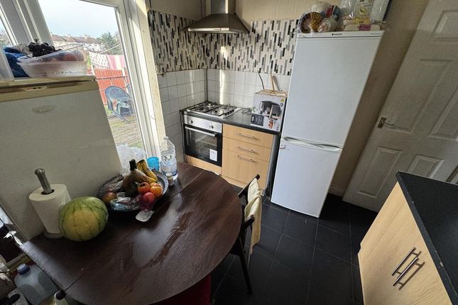 Downing Road, Dagenham photo 4