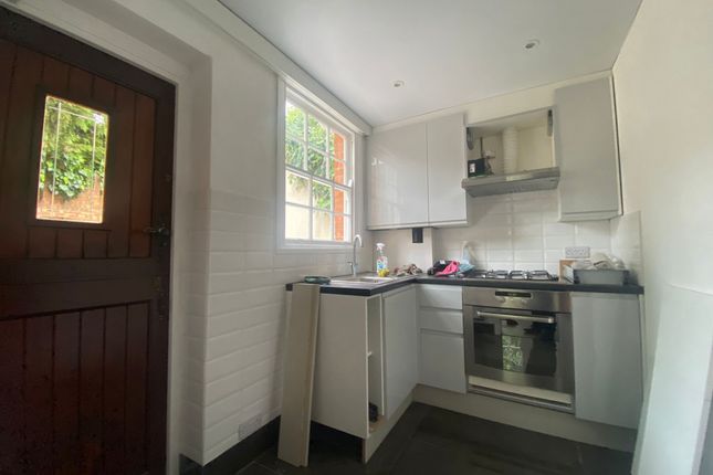 3a, Franklin Cottages, Greater London photo 5