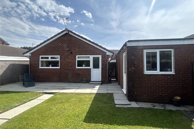 3, Peak Close, Oldham photo 3