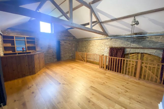 The Barn, Towngate, Huddersfield photo 2