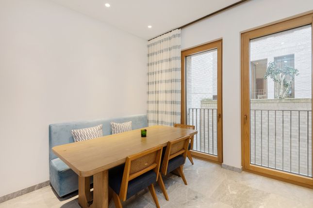 Flat 73, 1, Kensington Road, London photo 4