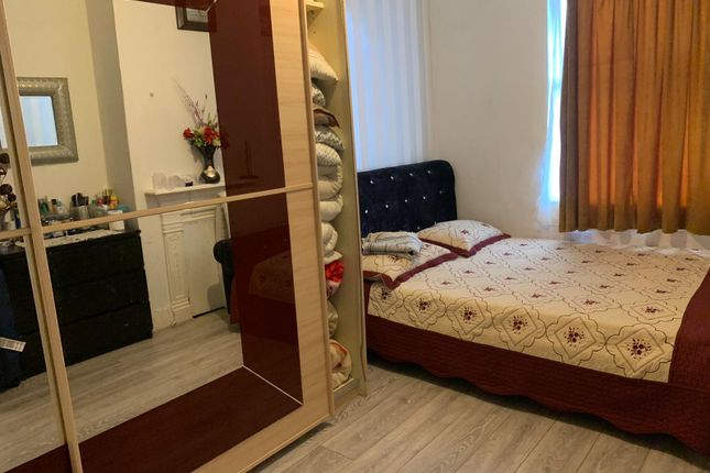 Four To Five Bedroom House In Ilford- Â£3000 Pcm