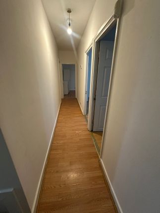 17 Alton Gardens, Luton photo 4
