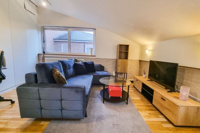 Flat 1, Twickenham photo 2