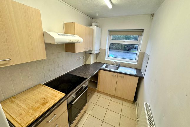 Weyhill Close, Wolverhampton photo 5