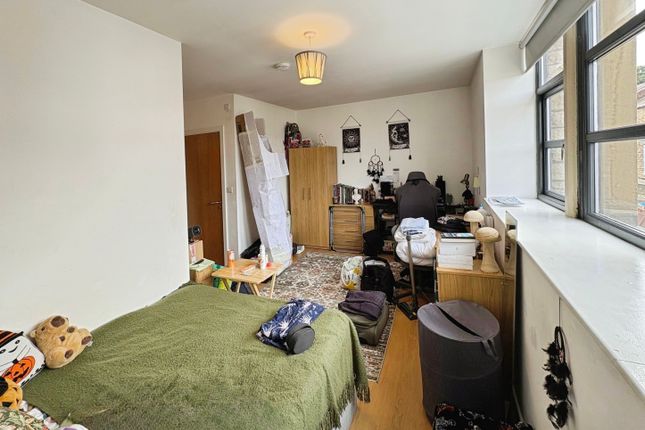 Room 2, Flat 6, 200 Crookes Valley Road, Sheffield photo 2