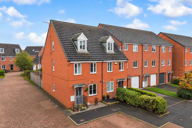 3-bed terraced on Fullshaw Bank, Sheffield, £255,000