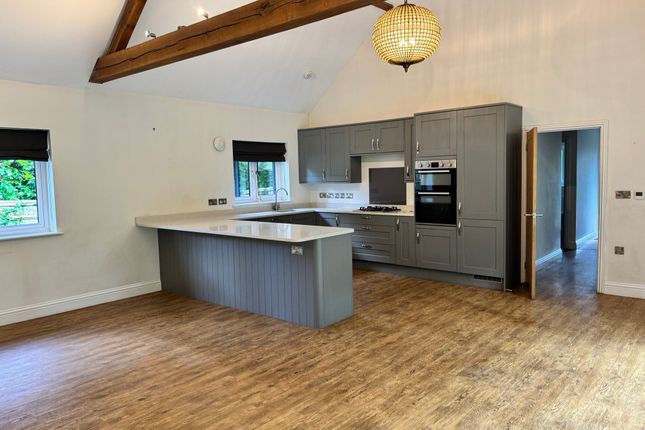 Snowdrop Cottage Harlequin Lane, Crowborough photo 4