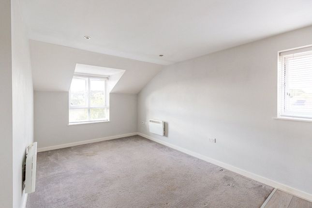 Flat 15, 39, Norton Farm Road, Bristol photo 4