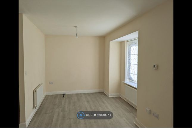 Markham Avenue, Peterborough photo 3