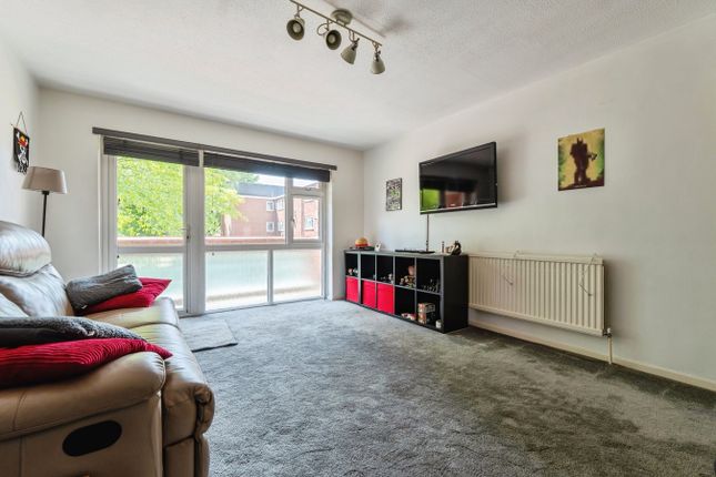 86, Peel Drive, Loughborough photo 4