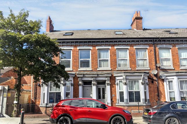 1-bed flat on Flat 5, Hull, £20,000