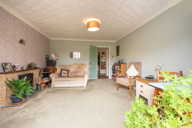 Detached bungalow for sale in Kings Mede, Horndean, Waterlooville