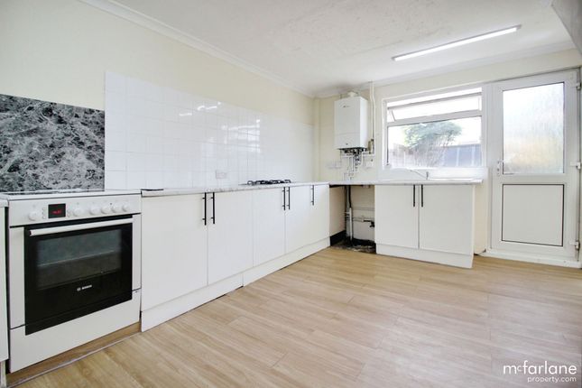17 Pewsham Road, Swindon photo 2