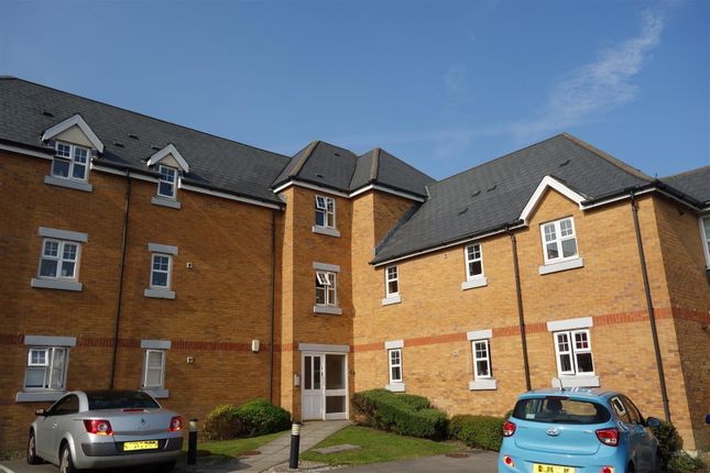 Flat for sale in Heol Tre Forys, Penarth