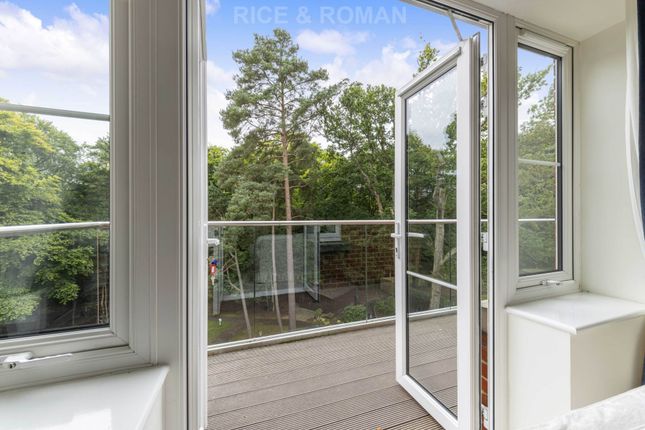 48 Cedar Lodge, Lynwood Village, Rise Road, Ascot photo 3