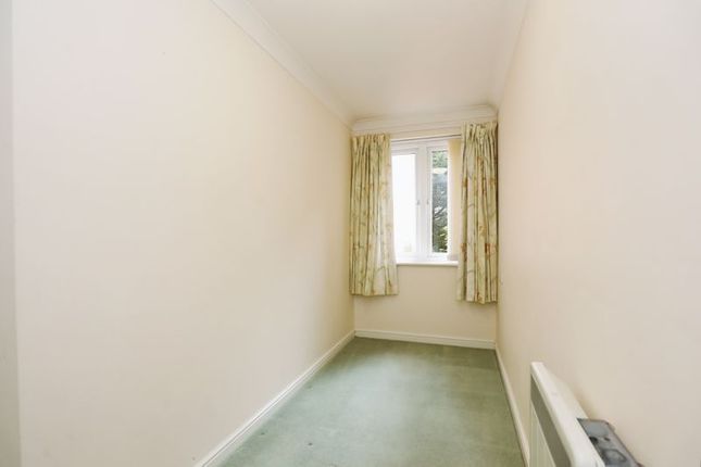 Flat for sale in Hathaway Court, Stratford-Upon-Avon