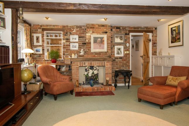 23, Mill Hill, Alresford photo 3