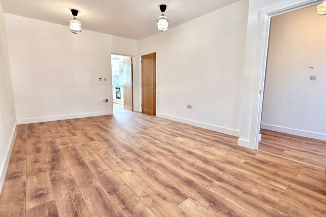 93, Biggleswade photo 5