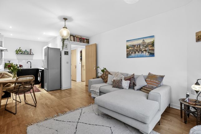 1-bed flat on 44/Burnelli Building, 352 Queenstown Road, London, £450,000