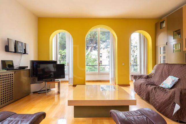 Detached house for sale in Barcelona, 08001, Spain