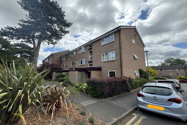 Thumbnail Flat for sale in Chichester Road, Croydon