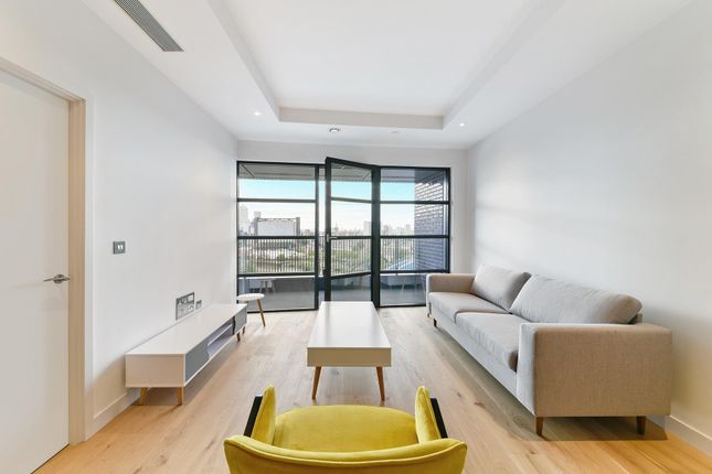 Flat 601 Bridgewater House 96, Lookout Lane, London photo 4