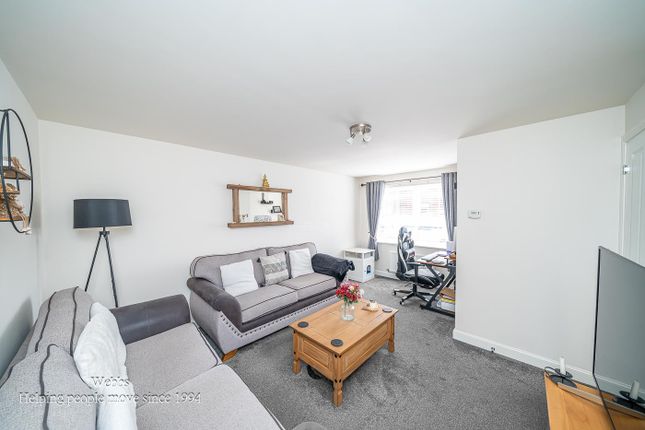 82, Adams Way, Cannock photo 2