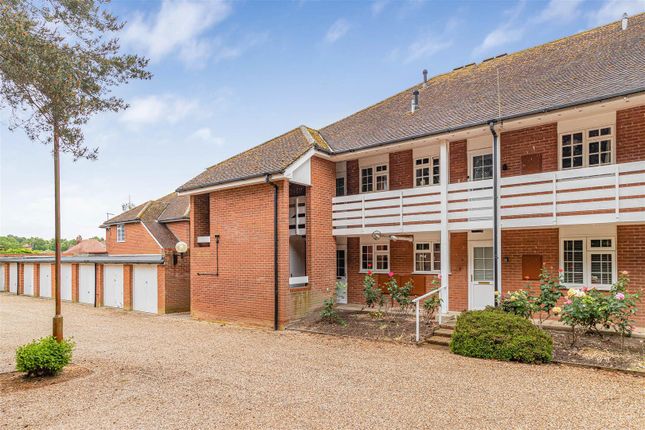 17 Hillside, Heath Road, Newmarket photo 4