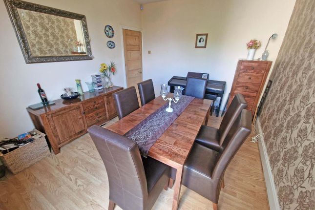 End terrace house for sale in Clifton Road, Rugby