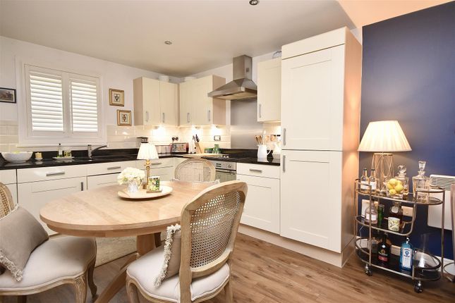 Flat for sale in West Dock, The Wharf, Linslade