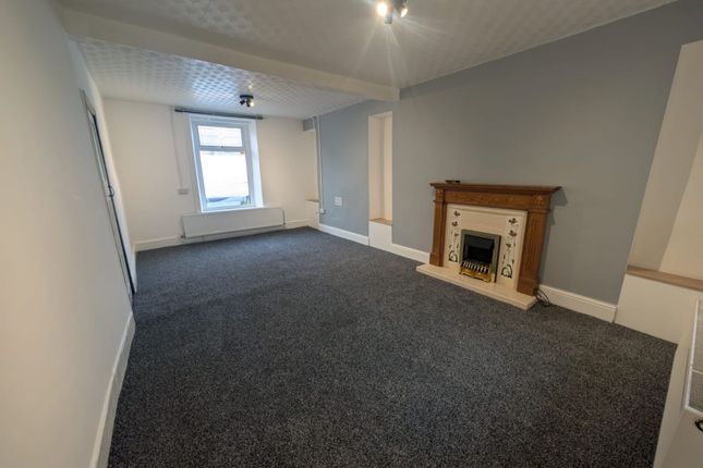 84 Glanlay Street, Mountain Ash photo 2